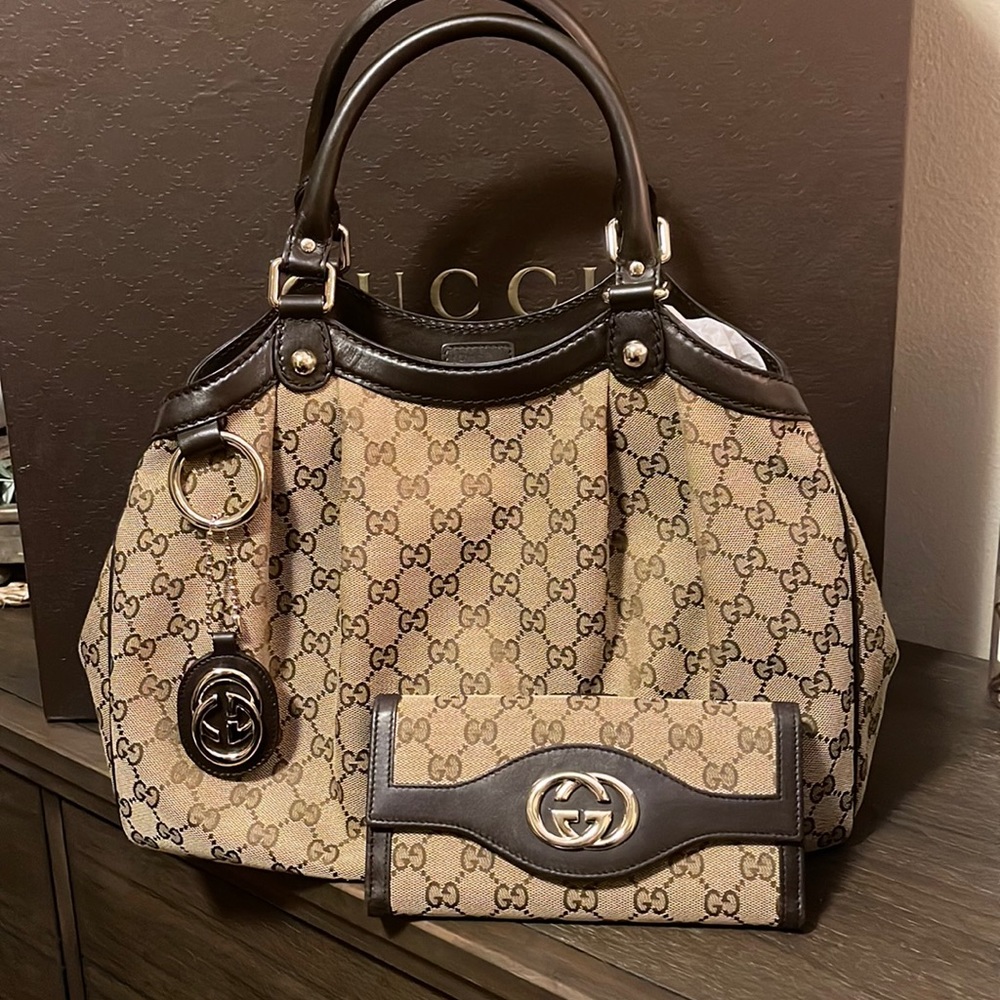 Like New Gucci Sukey Medium Tote